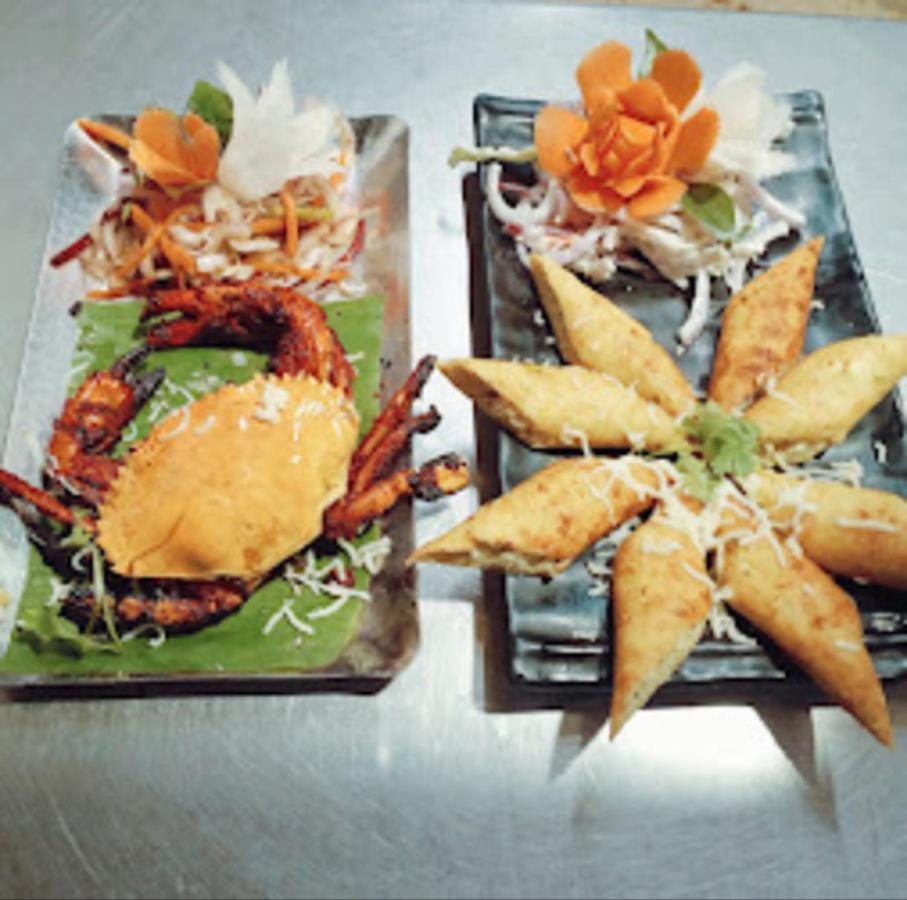 Panvel Palace Hotel Мумбай Екстериор снимка